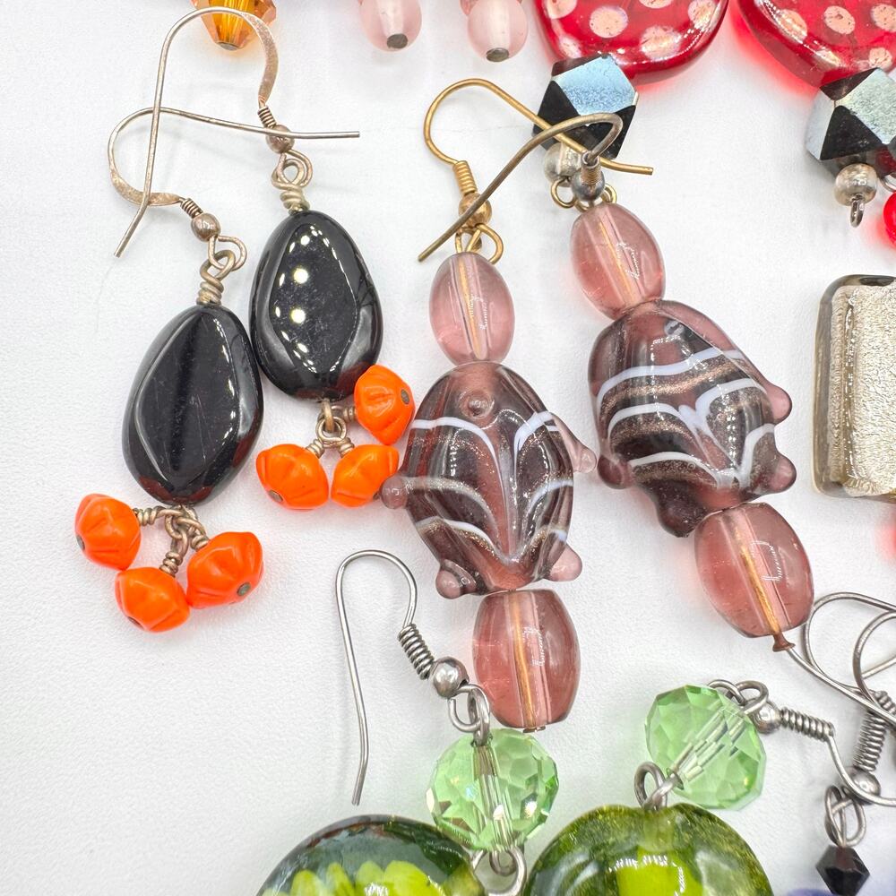 Large Mixed Art Glass Earring Lot Lampwork Dichroic Slag Fun Colorful 31 Pair - Picture 9 of 16